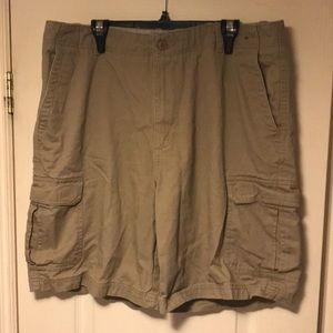 Men’s Covington Cargo Shorts Tan Size 36